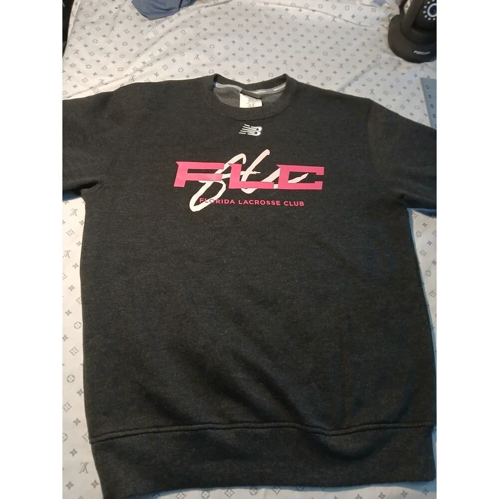 Women’s New Balance Sweatshirt Black Size S Long Sleeve